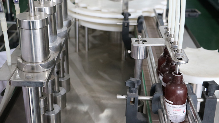 5 गॅलन भरणे मशीन गरम रागाचा झटका भरणे मशीन पिशवी पाणी भरणे सीलिंग मशीन तयार करा